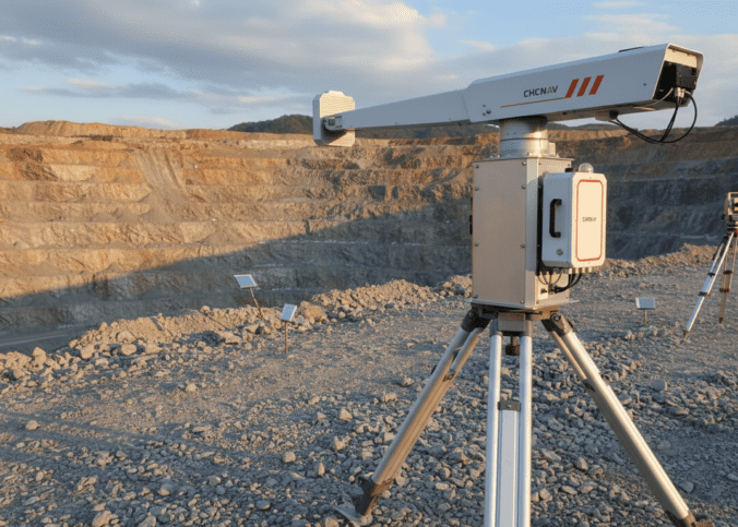 Radar geotécnico monitorando talude em comparação com métodos tradicionais de instrumentação geotécnica